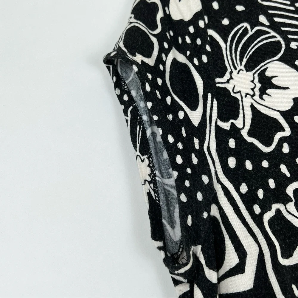 SOFT SURROUNDINGS maxi dress in black and white geometric and floral pri… - Picture 4 of 14